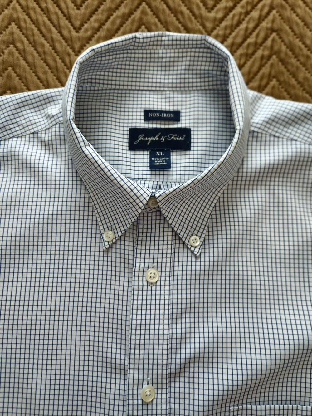 Joseph & Feiss Men's White/Blue Non-Iron Button-Down Classic Fit Shirt XL